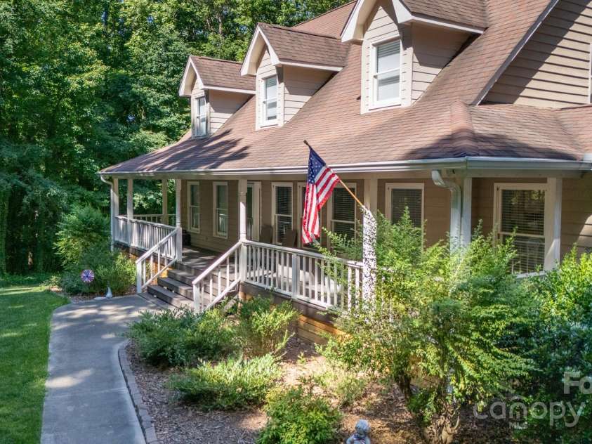 2168 Sunset Circle, Fort Mill, SC 29715.  MLS# CAR4263054, YatesRealty ID 15407. 