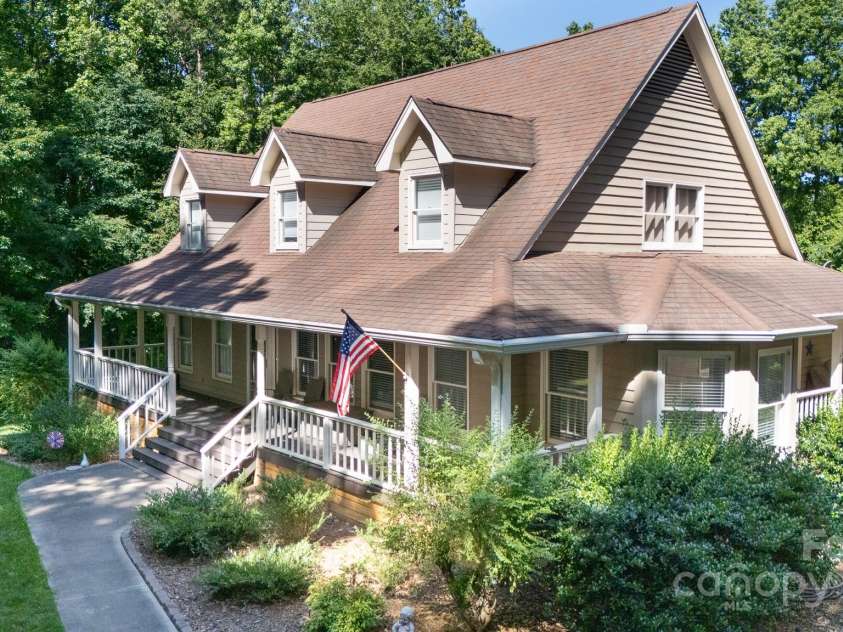 2168 Sunset Circle, Fort Mill, SC 29715.  MLS# CAR4263054, YatesRealty ID 15407. 