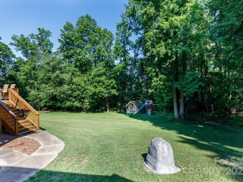 2168 Sunset Circle, Fort Mill, SC 29715.  MLS# CAR4263054, YatesRealty ID 15407. 