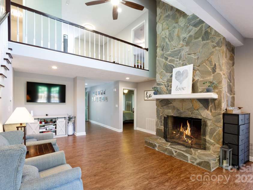2168 Sunset Circle, Fort Mill, SC 29715.  MLS# CAR4263054, YatesRealty ID 15407. 
