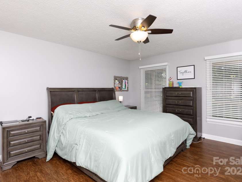 2168 Sunset Circle, Fort Mill, SC 29715.  MLS# CAR4263054, YatesRealty ID 15407. 