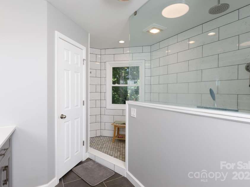 2168 Sunset Circle, Fort Mill, SC 29715.  MLS# CAR4263054, YatesRealty ID 15407. 