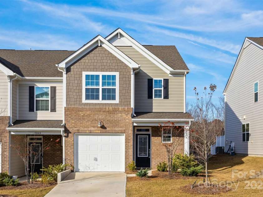 5038 Moss Pine Way, Fort Mill, SC 29708.  MLS# CAR4318673, YatesRealty ID 15407. 