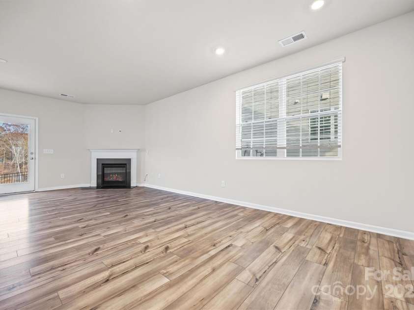 5038 Moss Pine Way, Fort Mill, SC 29708.  MLS# CAR4318673, YatesRealty ID 15407. 