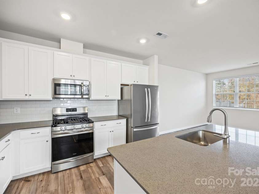 5038 Moss Pine Way, Fort Mill, SC 29708.  MLS# CAR4318673, YatesRealty ID 15407. 