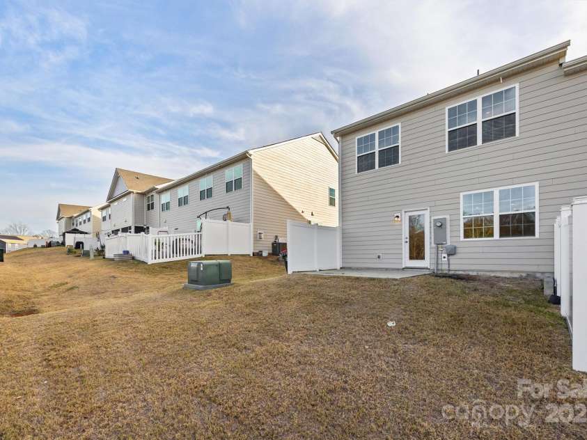 5038 Moss Pine Way, Fort Mill, SC 29708.  MLS# CAR4318673, YatesRealty ID 15407. 