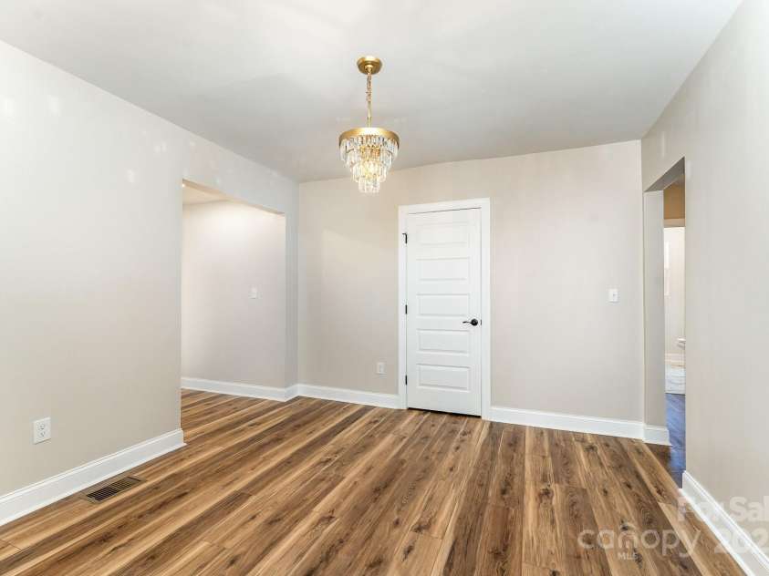 112 Circle Drive, Salisbury, NC 28144.  MLS# CAR4247957, YatesRealty ID 15408. 