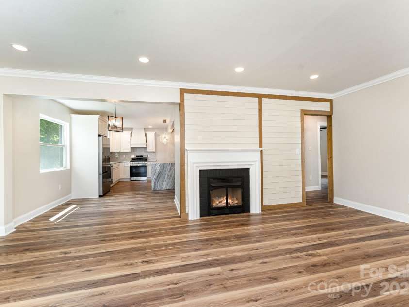 112 Circle Drive, Salisbury, NC 28144.  MLS# CAR4247957, YatesRealty ID 15408. 