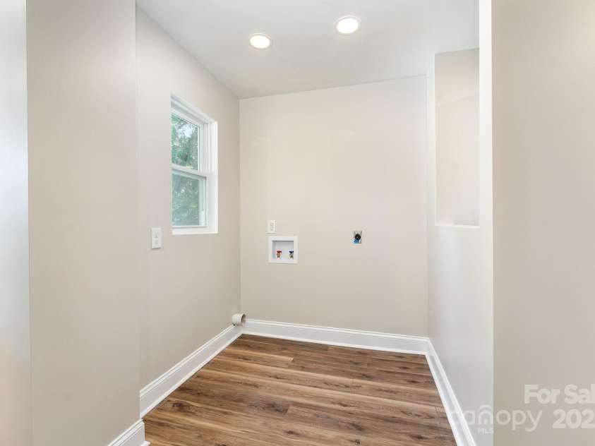 112 Circle Drive, Salisbury, NC 28144.  MLS# CAR4247957, YatesRealty ID 15408. 