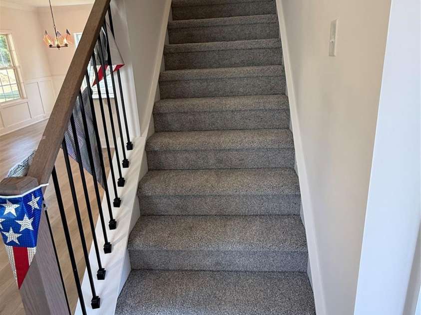 720 Inwood Hill Drive, Gastonia, NC 28056.  MLS# CAR4327035, YatesRealty ID 15409. Staircase