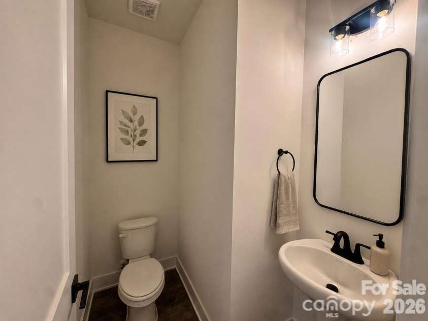 720 Inwood Hill Drive, Gastonia, NC 28056.  MLS# CAR4327035, YatesRealty ID 15409. Virtually Staged
