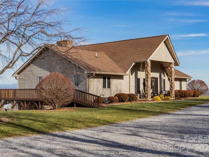 4937 NC Hwy 268 Highway, Wilkesboro, NC 28697.  MLS# CAR4230797, YatesRealty ID 1541. 