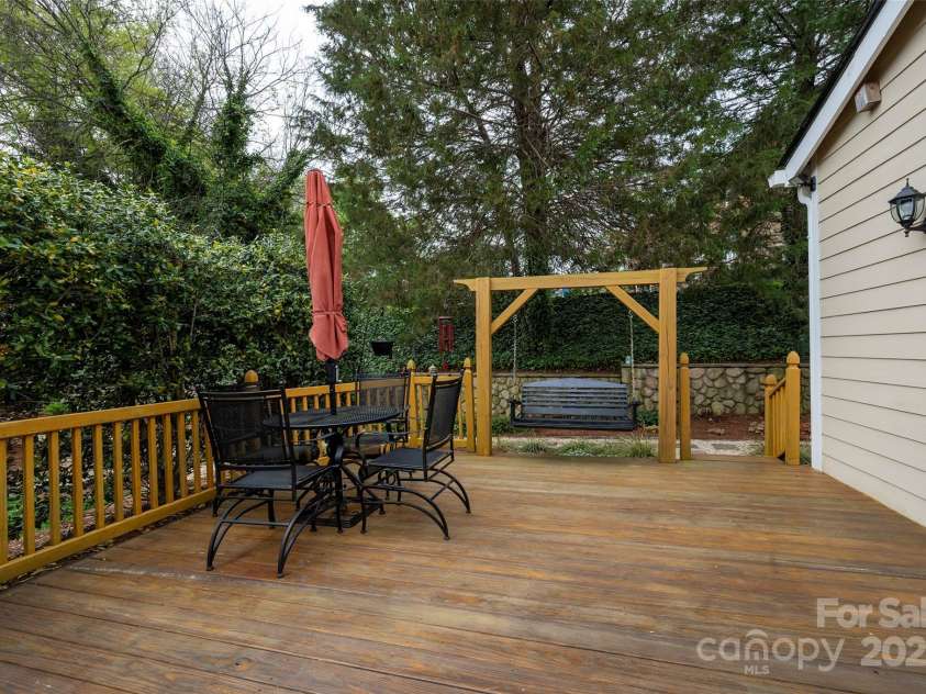 128 Laurel Place, Advance, NC 27006.  MLS# CAR4252812, YatesRealty ID 15410. 