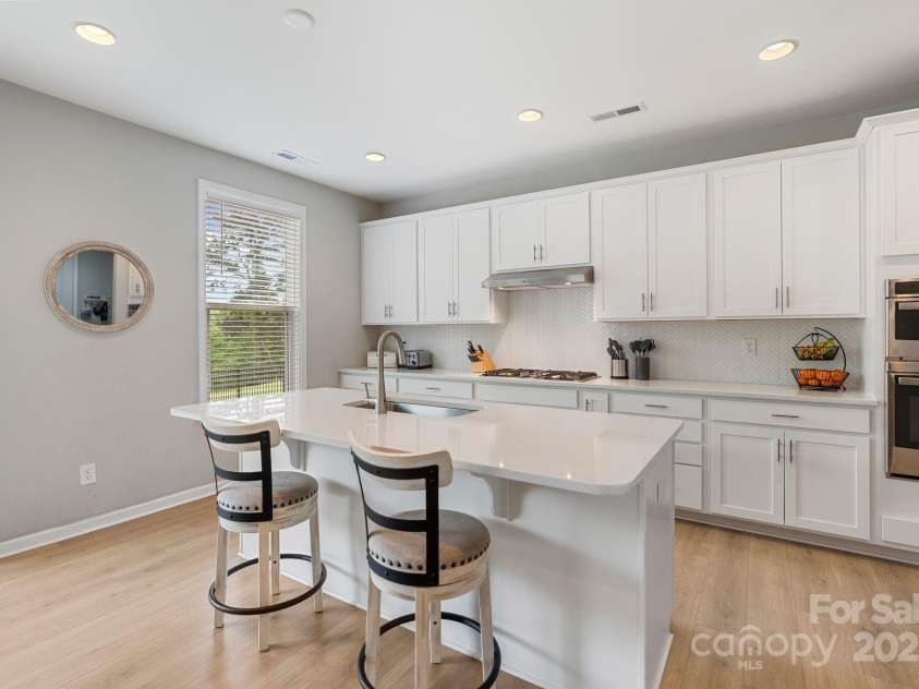 190 Tetcott Street, Mooresville, NC 28115.  MLS# CAR4249348, YatesRealty ID 15411. 