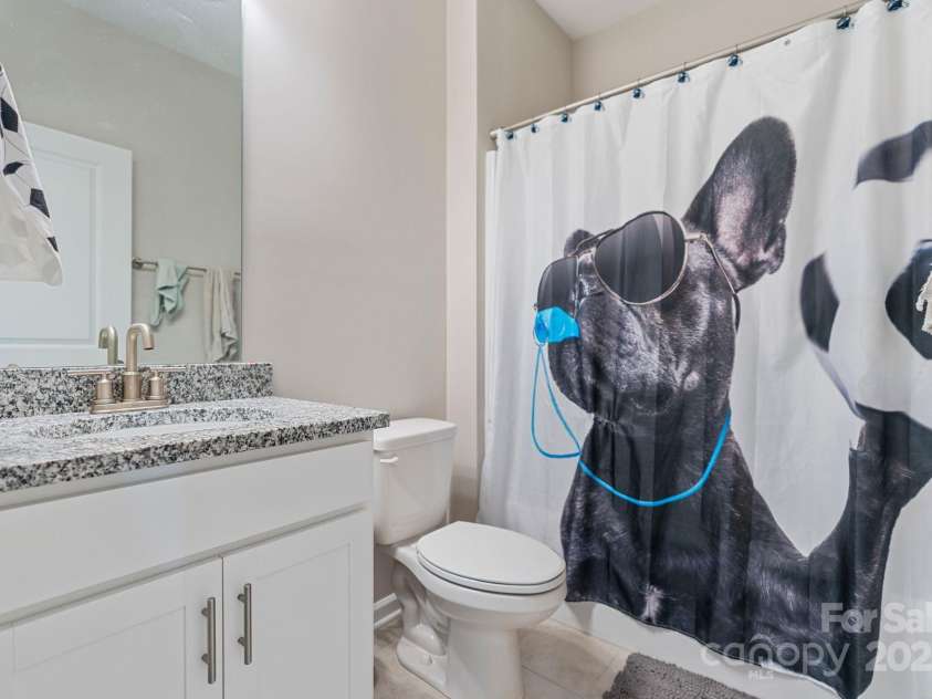190 Tetcott Street, Mooresville, NC 28115.  MLS# CAR4249348, YatesRealty ID 15411. Full Hall Bathroom