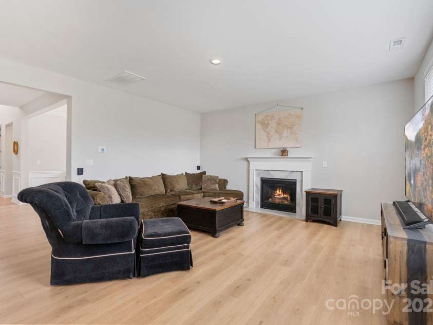 190 Tetcott Street, Mooresville, NC 28115.  MLS# CAR4249348, YatesRealty ID 15411. Great Room