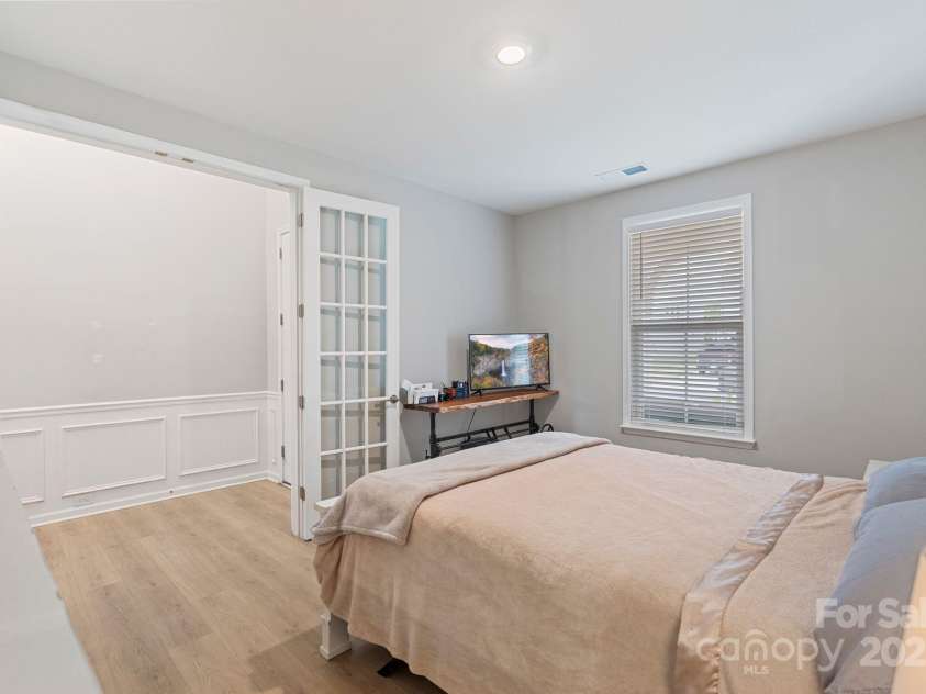 190 Tetcott Street, Mooresville, NC 28115.  MLS# CAR4249348, YatesRealty ID 15411. Home Office
