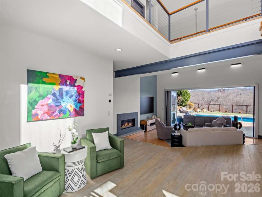 46 Park Avenue, Asheville, NC 28801.  MLS# CAR4329006, YatesRealty ID 15411. 