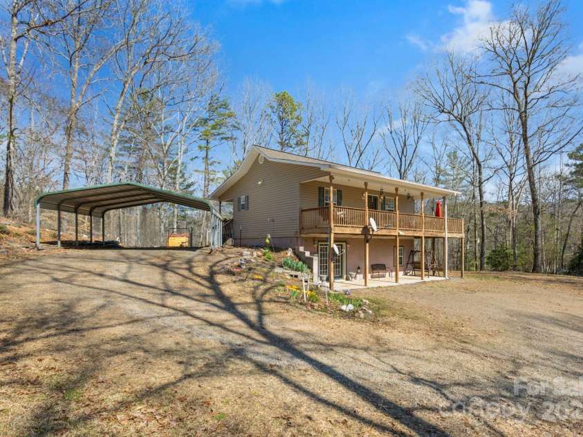 4 Dreskin Road, Murphy, NC 28906.  MLS# CAR4246402, YatesRealty ID 15412. 