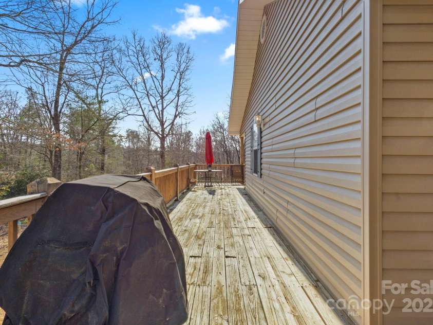 4 Dreskin Road, Murphy, NC 28906.  MLS# CAR4246402, YatesRealty ID 15412. 