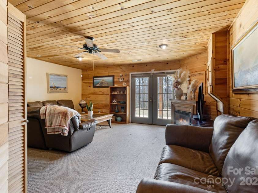 4 Dreskin Road, Murphy, NC 28906.  MLS# CAR4246402, YatesRealty ID 15412. 