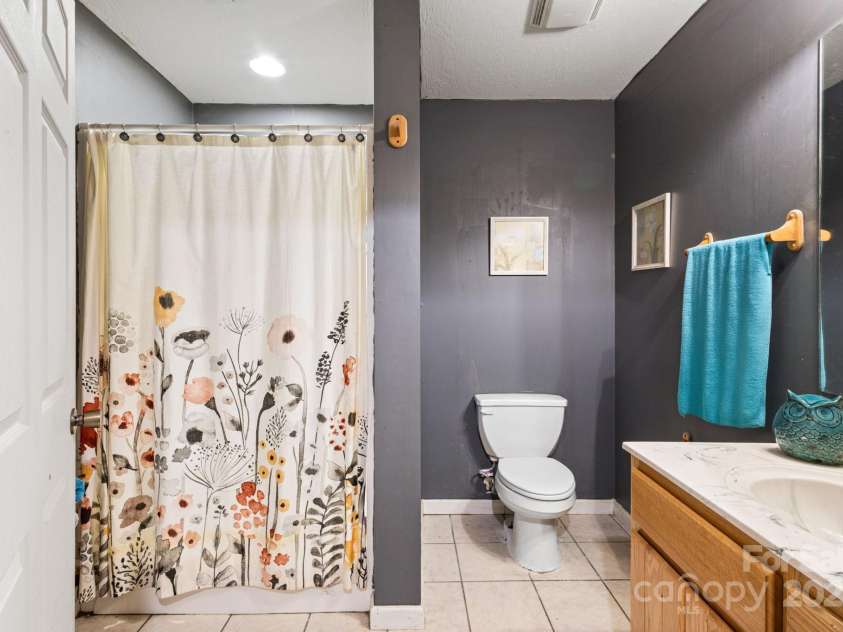 4 Dreskin Road, Murphy, NC 28906.  MLS# CAR4246402, YatesRealty ID 15412. 