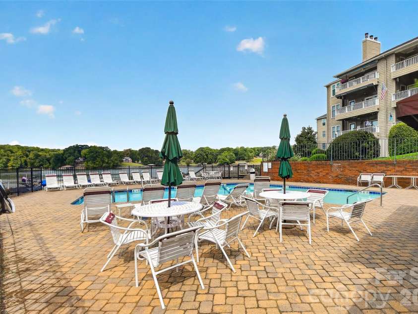 7340 Lakefront Drive, Charlotte, NC 28278.  MLS# CAR4415348, YatesRealty ID 15412. 