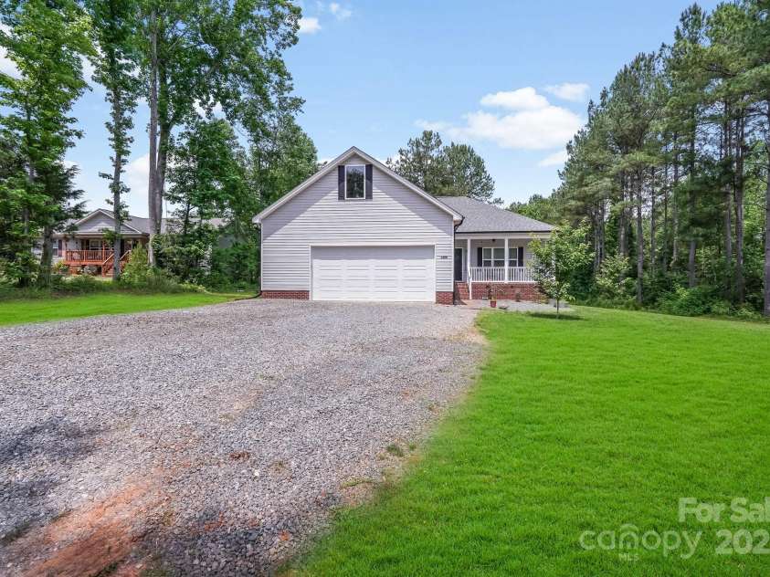 1406 High Shoals Road, Lincolnton, NC 28092.  MLS# CAR4257315, YatesRealty ID 15413. 