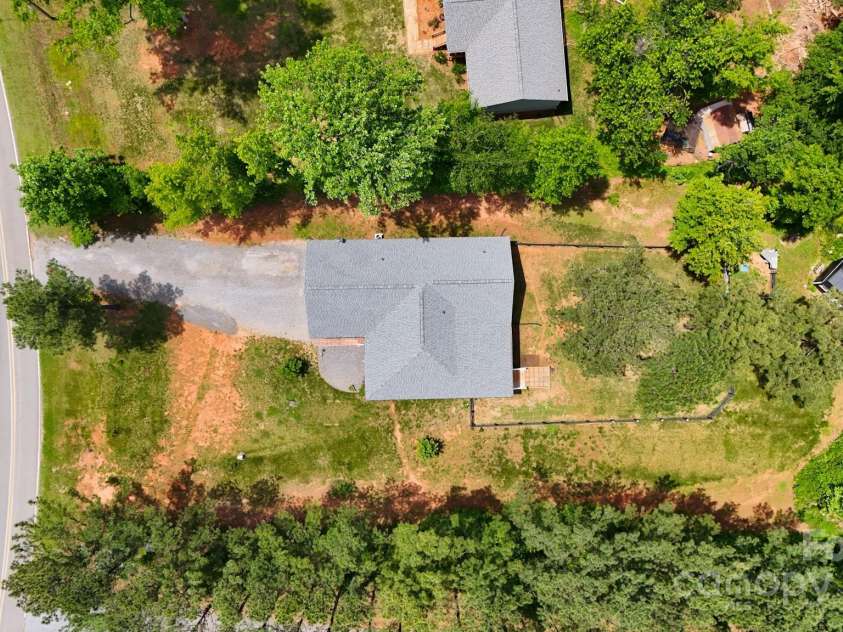 1406 High Shoals Road, Lincolnton, NC 28092.  MLS# CAR4257315, YatesRealty ID 15413. 