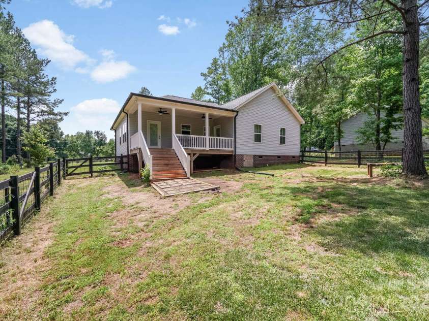 1406 High Shoals Road, Lincolnton, NC 28092.  MLS# CAR4257315, YatesRealty ID 15413. 