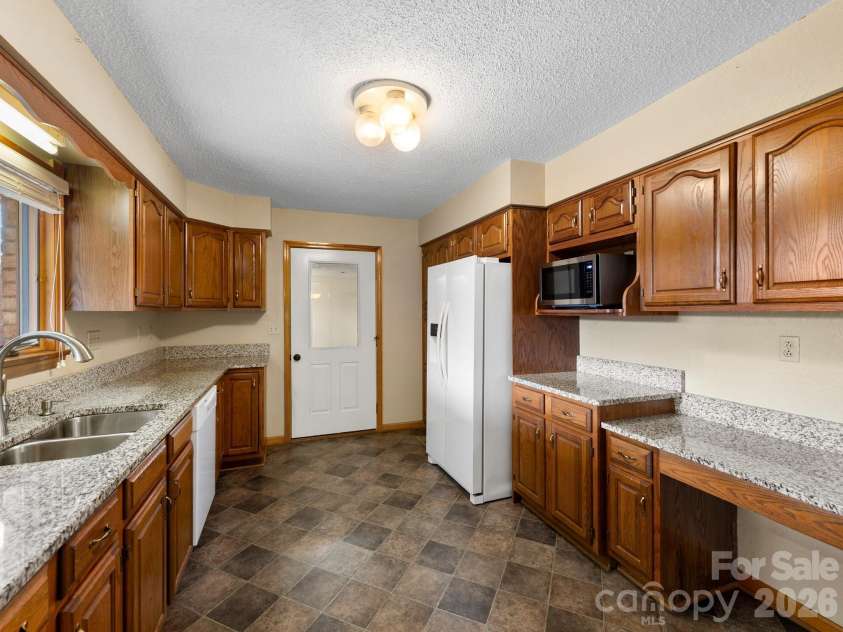 1287 Charlotte Highway, Fairview, NC 28730.  MLS# CAR4381797, YatesRealty ID 15414. 