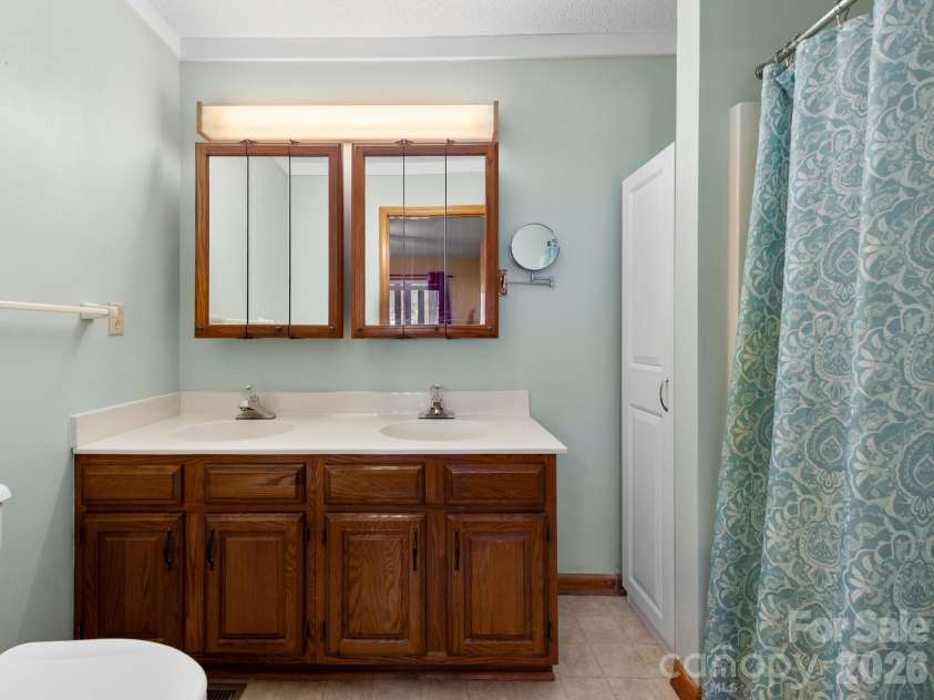 1287 Charlotte Highway, Fairview, NC 28730.  MLS# CAR4381797, YatesRealty ID 15414. 