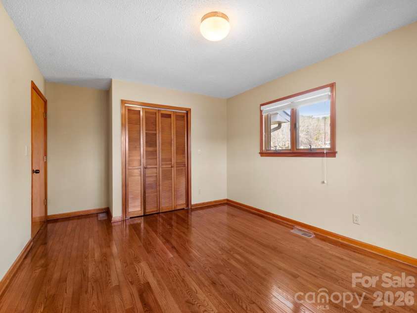 1287 Charlotte Highway, Fairview, NC 28730.  MLS# CAR4381797, YatesRealty ID 15414. 