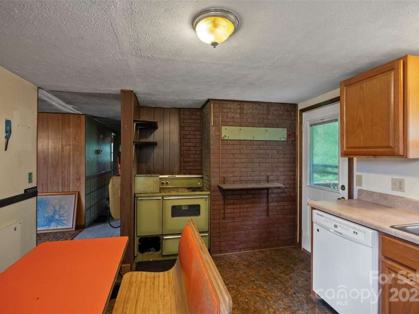256 Goughes Branch Road, Leicester, NC 28748.  MLS# CAR4260670, YatesRealty ID 15414. 