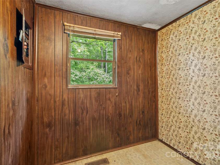 256 Goughes Branch Road, Leicester, NC 28748.  MLS# CAR4260670, YatesRealty ID 15414. 