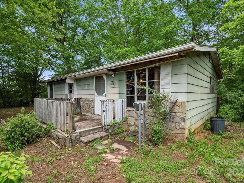 256 Goughes Branch Road, Leicester, NC 28748.  MLS# CAR4260670, YatesRealty ID 15414. 