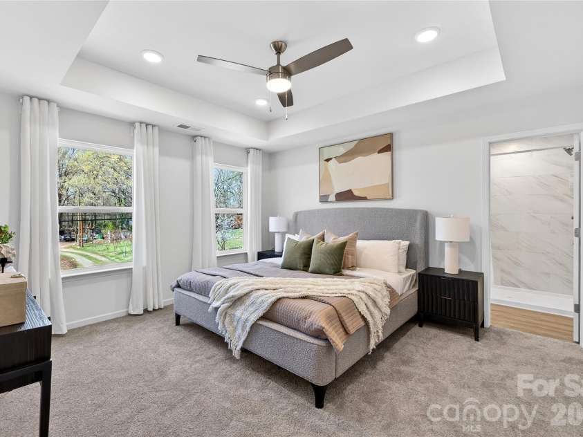 539 Dawn Circle, Charlotte, NC 28213.  MLS# CAR4338636, YatesRealty ID 15415. 
