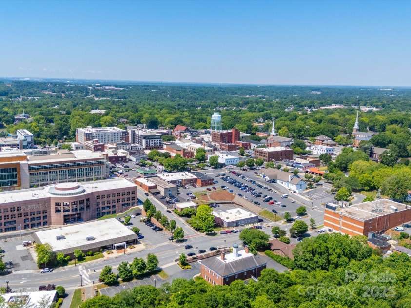 83 Woodsdale Place, Concord, NC 28025.  MLS# CAR4256992, YatesRealty ID 15416. Downtown Concord