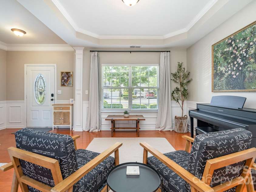 4711 Sunburst Lane, Charlotte, NC 28213.  MLS# CAR4255834, YatesRealty ID 15418. 
