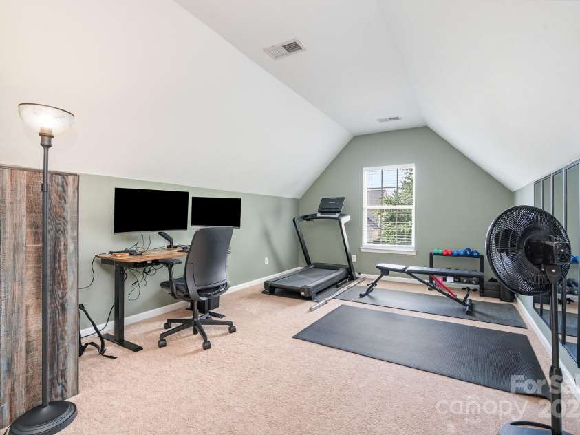 4711 Sunburst Lane, Charlotte, NC 28213.  MLS# CAR4255834, YatesRealty ID 15418. 