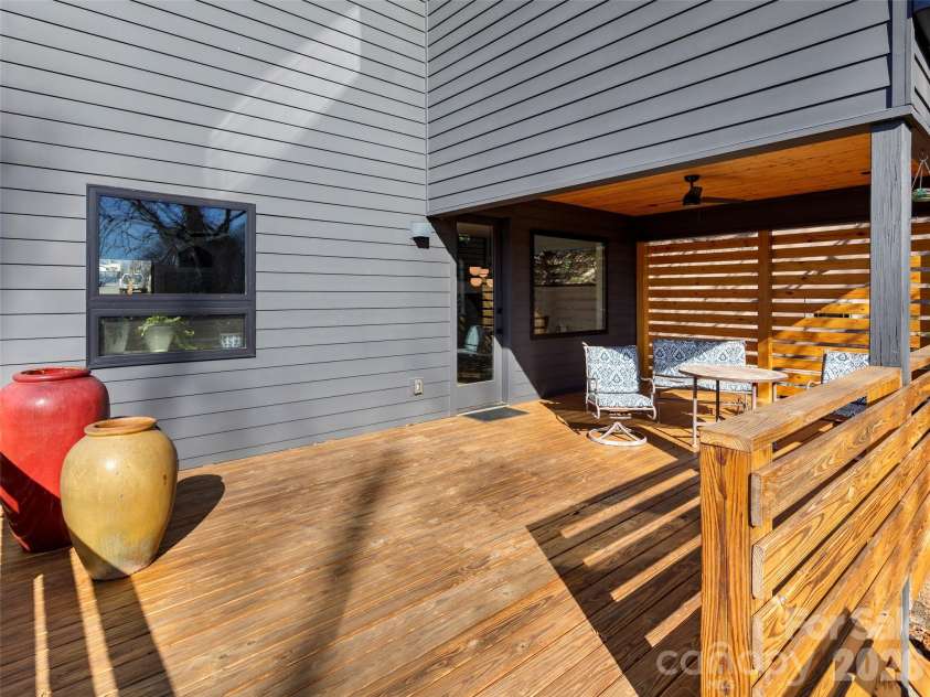 60 Harvard Place, Asheville, NC 28806.  MLS# CAR4403938, YatesRealty ID 15418. Covered and Uncovered Deck