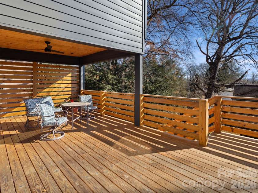 60 Harvard Place, Asheville, NC 28806.  MLS# CAR4403938, YatesRealty ID 15418. Deck