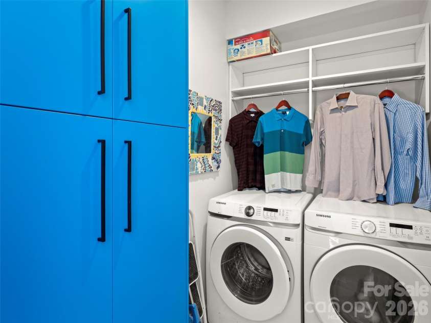 60 Harvard Place, Asheville, NC 28806.  MLS# CAR4403938, YatesRealty ID 15418. Laundry Room