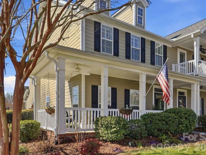 3203 Kelsey Plaza, Kannapolis, NC 28081.  MLS# CAR4346160, YatesRealty ID 15419. 