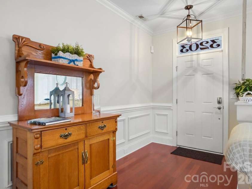 3203 Kelsey Plaza, Kannapolis, NC 28081.  MLS# CAR4346160, YatesRealty ID 15419. 