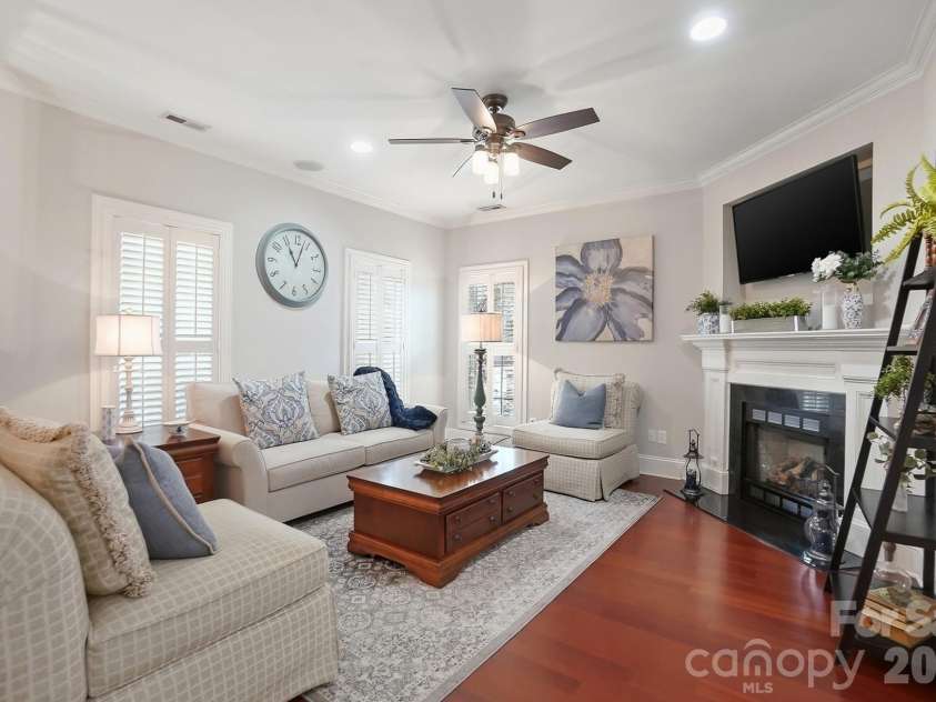 3203 Kelsey Plaza, Kannapolis, NC 28081.  MLS# CAR4346160, YatesRealty ID 15419. 