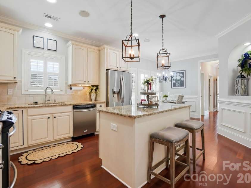 3203 Kelsey Plaza, Kannapolis, NC 28081.  MLS# CAR4346160, YatesRealty ID 15419. 