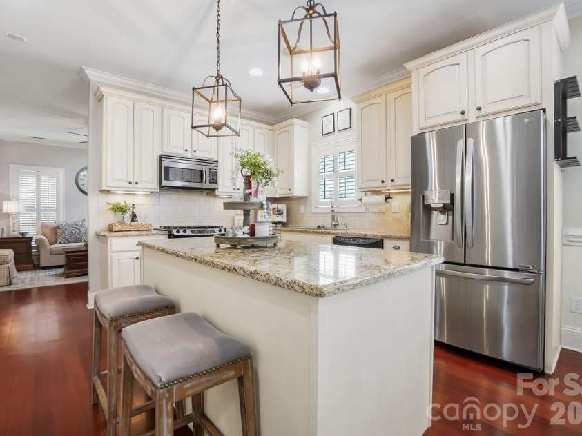 3203 Kelsey Plaza, Kannapolis, NC 28081.  MLS# CAR4346160, YatesRealty ID 15419. 