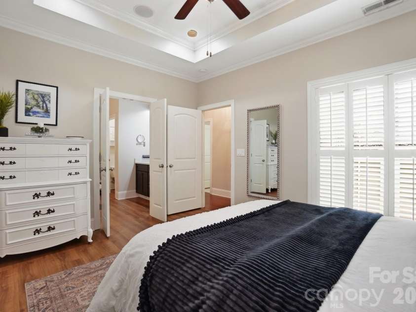 3203 Kelsey Plaza, Kannapolis, NC 28081.  MLS# CAR4346160, YatesRealty ID 15419. 