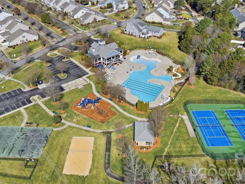 3203 Kelsey Plaza, Kannapolis, NC 28081.  MLS# CAR4346160, YatesRealty ID 15419. 